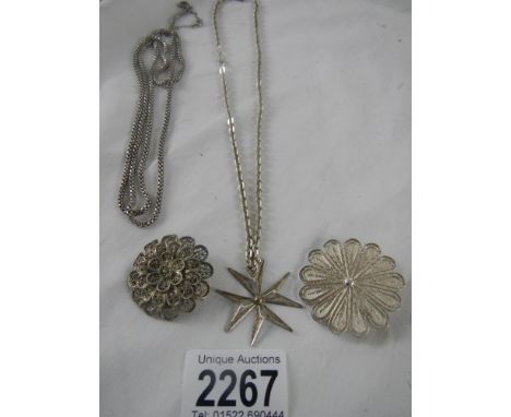 3 items of maltese silver and a silver chair.