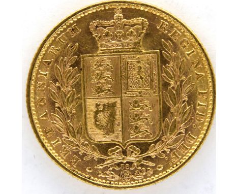 1872 gold sovereign of Queen Victoria, shield back, D/N: 36. P&amp;P Group 1 (£14+VAT for the first lot and £1+VAT for subseq