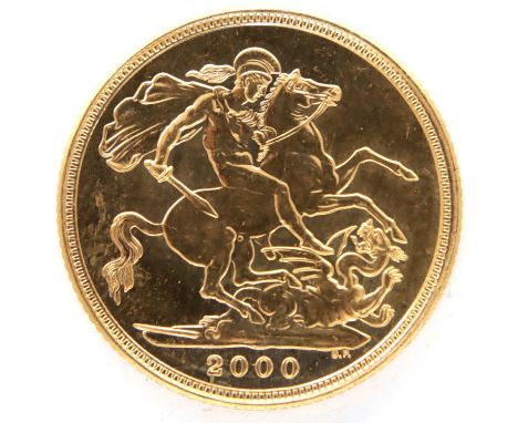 2000 gold sovereign of Elizabeth II. P&amp;P Group 1 (£14+VAT for the first lot and £1+VAT for subsequent lots) 