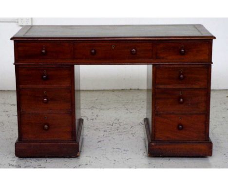 Vintage mahogany pedestal desk with 9 drawers and tooled leather writing surface, 122cm wide, 60cm deep, 76cm high approx