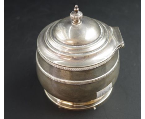 George V sterling silver lidded pot Hallmarked Birmingham 1915, maker E S Barnsley &amp; Co (Edward Souter Barnsley), weight 