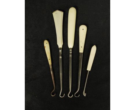 Five bone handle button hooks each early Button Hook with decorative Bone handle, (length 18cm approx, longest).