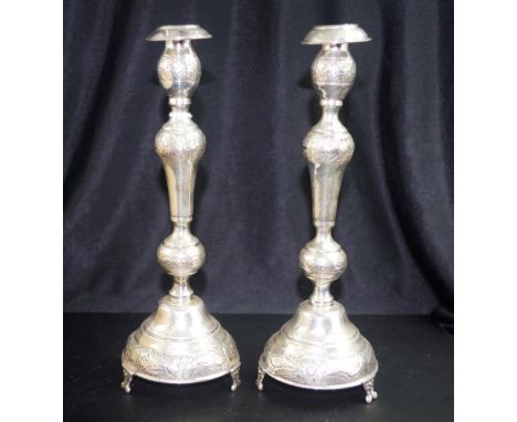 Pair George V sterling silver Shabbat candlesticks London 1921, makers Rosenzweig Taitelbaum &amp; Company, each with traditi