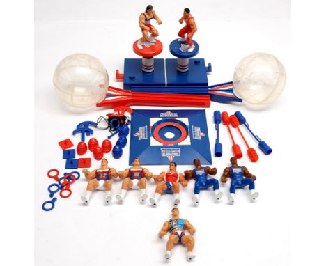 Mattel / The Samuel Goldwyn Company American Gladiators loose figures &amp; accessories, to also include 1 UK Gladiator figur