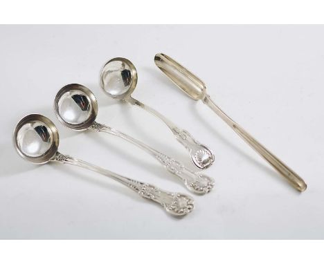 A GEORGE IV MARROW SCOOP with shoulders, by William Traies, Lopndon 1825 together with a pair of Victorian Scottish toddy lad