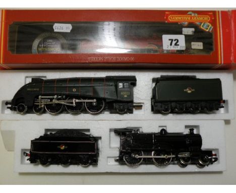 Boxed OO Gauge Hornby 4-4-0 Compound Midland Region Engine and Tender no.R376 together with a Boxed OO Gauge Hornby 'The Mall