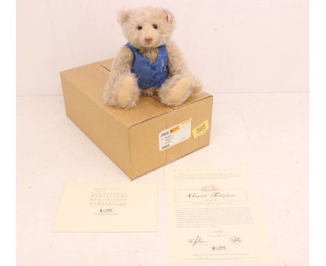 Steiff: A boxed Steiff bear, Crystal Teddy Bear, Limited Edition 757 of 1500, Serial No. 660948. Appear in good condition. Wi