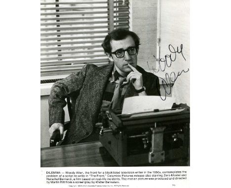 ALLEN WOODY: (1935- ) American film director, actor and comedian, Academy Award winner. Signed 7.5 x 9.5 photograph of Allen 