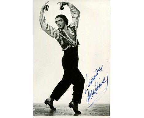 FAMOUS MEN &amp; WOMEN: A miscellaneous selection of A.Ls.S., a few signed photographs of various sizes, signed album pages e