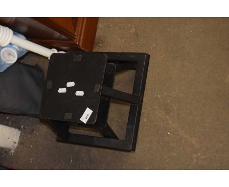 A pair of speaker stands