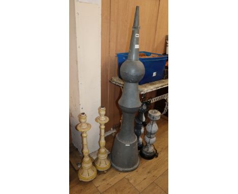 A galvanised finial and two lamps Finial 140cm