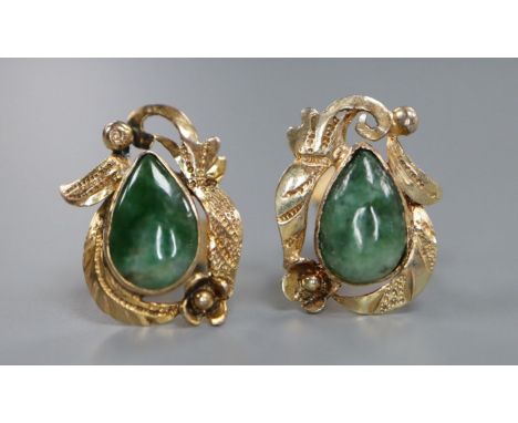 A pair of Eastern gold and jade ear studs