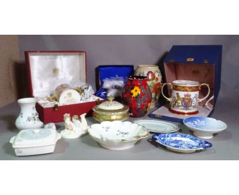 Ceramics, including a Copeland Spode floral decorated vase, a Coalport figure group, boxed Spode commemorative cups, a Poole 