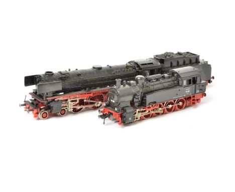 German (DB and DR) HO Gauge Steam Locomotives by Fleischmann, comprising DB 4-6-2 and tender no 01 220 (with tender drive), a