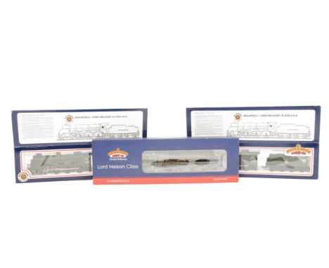 Bachmann 00 Gauge BR green Lord Nelson Class Locomotives and Tenders,  31-405 30852 'Sir Walter Raleigh',31-403 30861 'Lord A