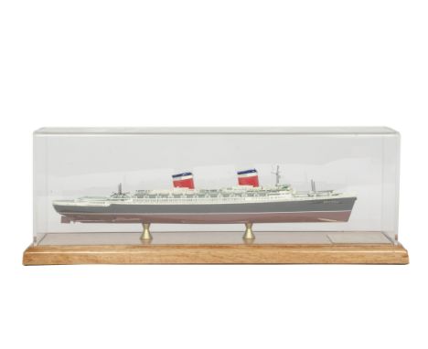 Scherbak Ship Models 1:900 scale model of 'United States', Ltd Ed 1/24, well detailed model as at 1952, presented on a wooden