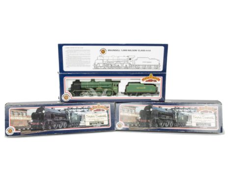 Bachmann 00 Gauge Southern Railway green Lord Nelson Class Locomotives and Tenders,  31-404 855 'Robert Blake Maunsell', 31-4