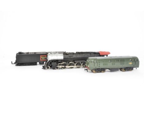 Bachmann American HO and Playcraft  BR HO Gauge Locomotives, Bachmann CB &amp; Q Burlington Route black 4-8-4 Locomotive and 