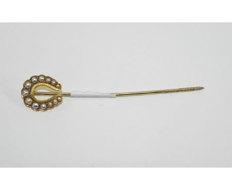 Antique Gold Horse Shoe Pearl Set Stick Pin Pretty Pin with horseshoe detail set with 13 pearls in graduating size