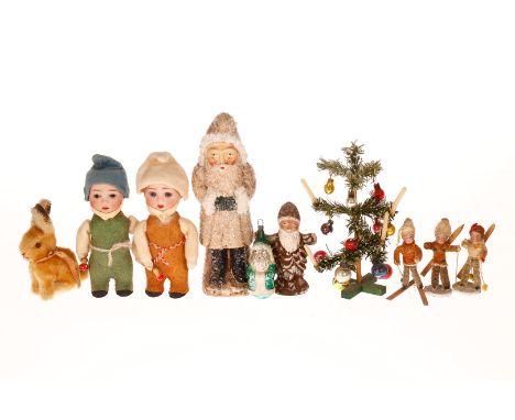 Konv. Weihnachtsdekoration für Puppenstuben, Nikolaus und 2 Biskuitporzellankopf-Puppen als Zwerge, dazu Steiff-Hase, 8-20 cm