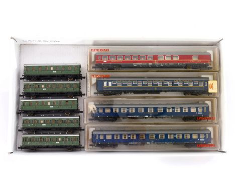 Konv. 9 Personenwagen, Fleischmann und Trix, Spur N, Alterungs- und Gebrauchsspuren, Z 2-3