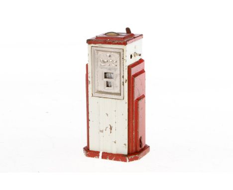 Esso Tankstelle, Blech, Uhrwerk intakt, NV, LS, H 11, Z 3