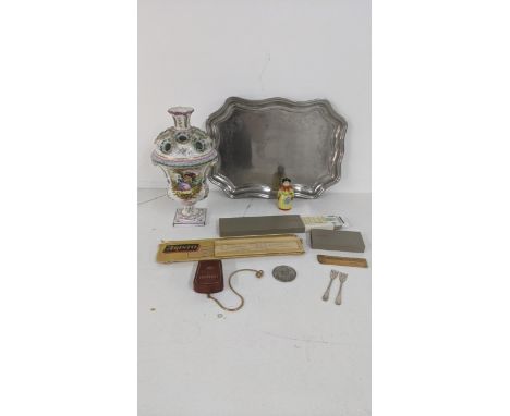 A mixed lot to include a Royal Worcester candle snuffer fashioned as a mandarin, a Zeiss Ikon Ikophot light, and other itemsL