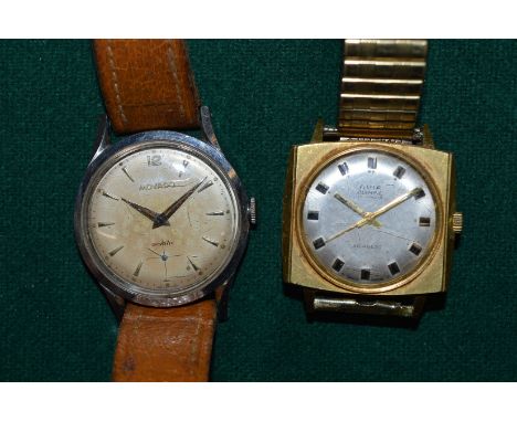 A gentlemans Movado wristwatch and an Avia wristwatch.