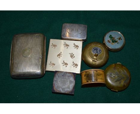 Miscellaneous collectables to include cigarette case, compact etc.
