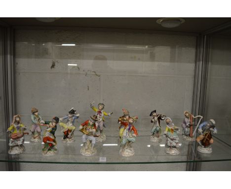 A Dresden twelve piece monkey band.