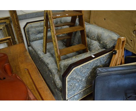 An unusual daybed/settee.