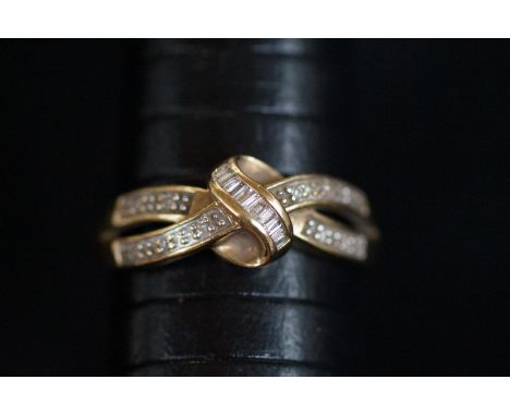 9ct Gold diamond ring Size P