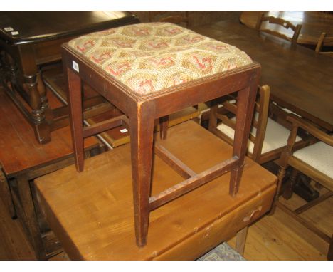 TAPESTRY SEAT STOOL