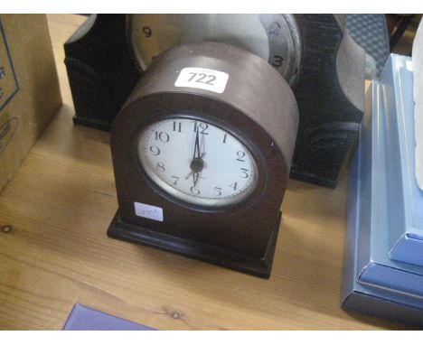 BAKERLITE MANTEL CLOCK