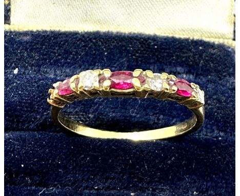 9ct gold diamond &amp; ruby seven stone ring - as seen missing stone (2.2g) 