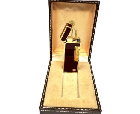 Boxed Dunhill Red Laquer Enamel Rollagas Lighter US.RE 24163 