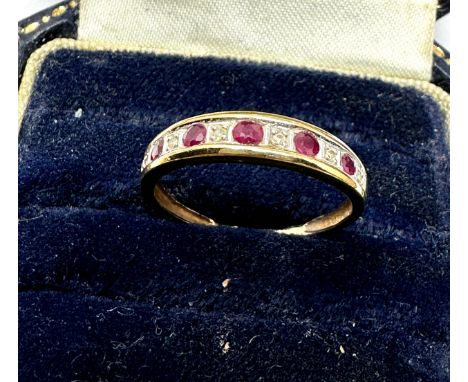 9ct gold diamond &amp; ruby single row band ring (1.2g) 