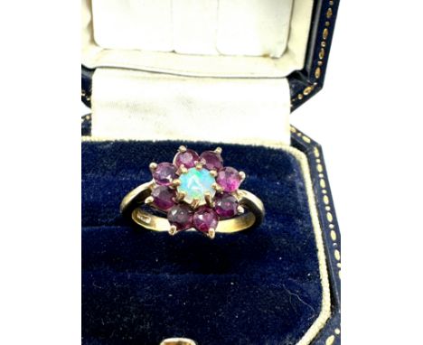 9ct gold ruby &amp; opal floral cluster ring (3.9g) 