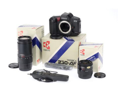 A Yashica 270 Auto-Focus Camera Outfit, comprising a Yashica 270 SLR body, black, VG, powers up, auto focus works, with a f/3