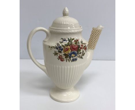 A Wedgwood and Barlaston of Etruria "Conway" part dinner service comprising nine plates, two square serving plates, tea pot, 