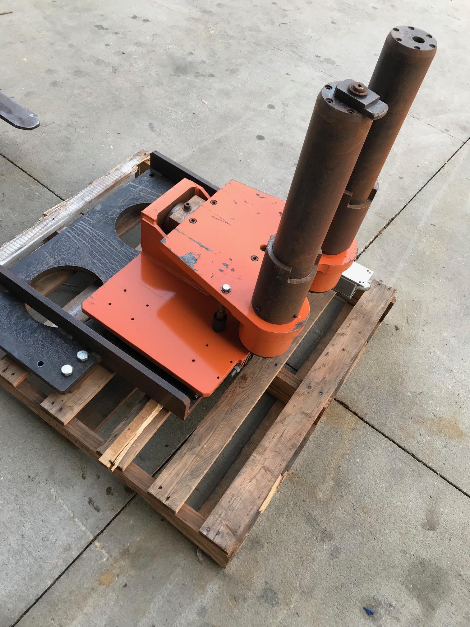 COIL HANDLING FORKLIFT ATTACHMENTS