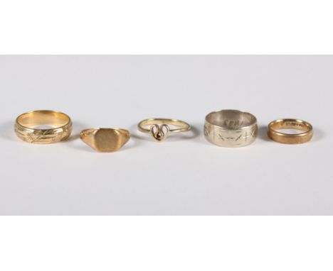 Three 9ct gold wedding bands, a 9ct gold signet ring and a 9ct gold dress ring, 14.3g approx