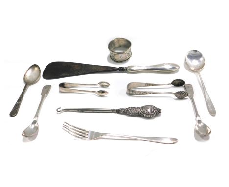 Various items of small silver and plate, to include silver napkin ring, sugar tongs, long handled spoon and fork, etc., weigh