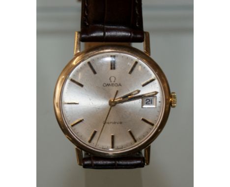 Vintage 9ct Gold Gents Omega Geneve wristwatch with date window and sweeping seconds hand, hallmarked 1976, the item is curre