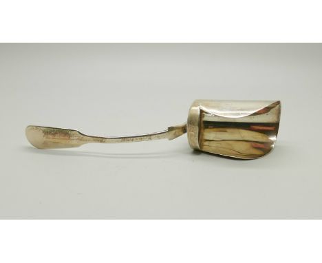 A Victorian silver caddy scoop, Exeter 1881, Josiah Williams, 39g, 15.5cm 