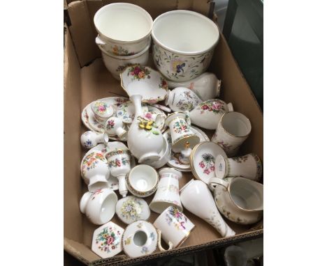 40 china items including Coalport, Royal Worcester and Royal Albert 