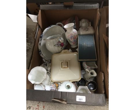 A box of mixed ceramics to include Royal Worcester, Aynsley, Minton etc 