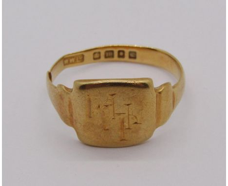 18ct signet ring, size Q, 4.4g (cut) 