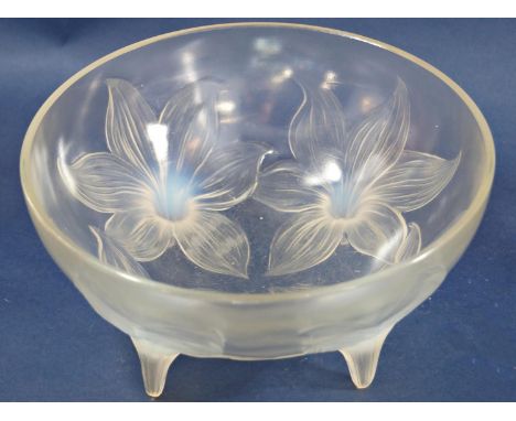 An early 20th century Rene Lalique Lys bowl, with four blossom lilies with stems as supports, engraved stamp 'R. Lalique Fran