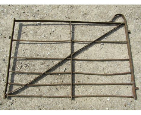 A small old wrought iron field/estate gate 141 cm wide x 102 cm (full height) 